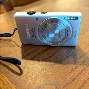 Canon PowerShot Elph115 IS